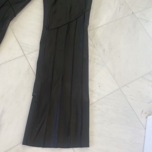 Black leather pants. - Picture 3 of 7